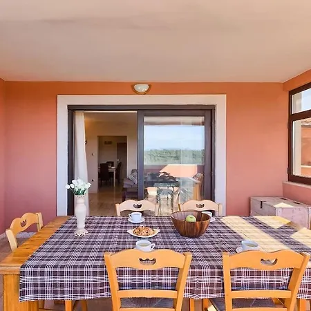 Fran Apartment